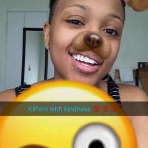 Meet your Posher, Mercedaz